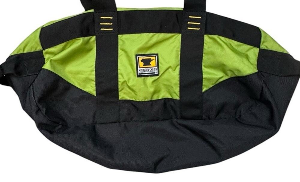 Mountainsmith Duffel Bag Green Medium 26" x 12" Canvas Travel Trunk Lightweight